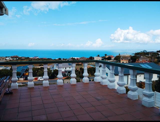 3 BEDROOM HOUSE FOR SALE IN DANA BAY